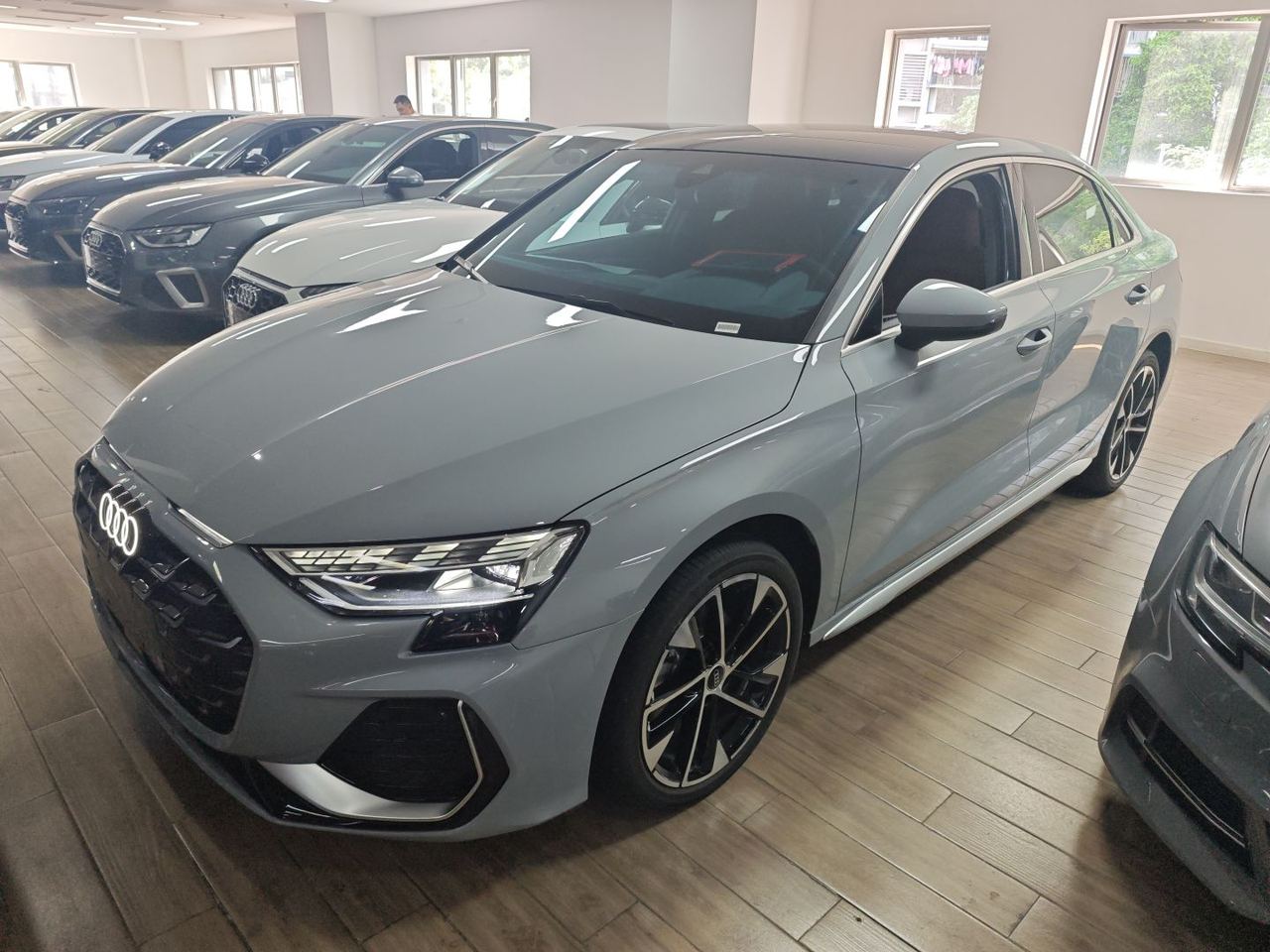 Audi A3 Long — поиск под запрос, в дилерском центре
