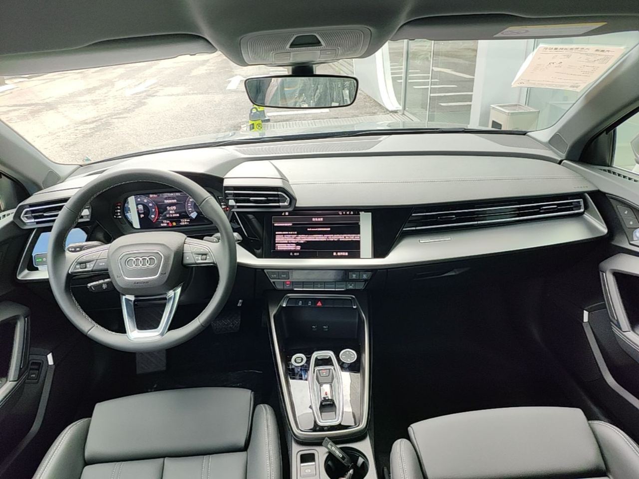 Audi A3 Long — интерьер, Virtual Cockpit и MMI, вид с водительского места