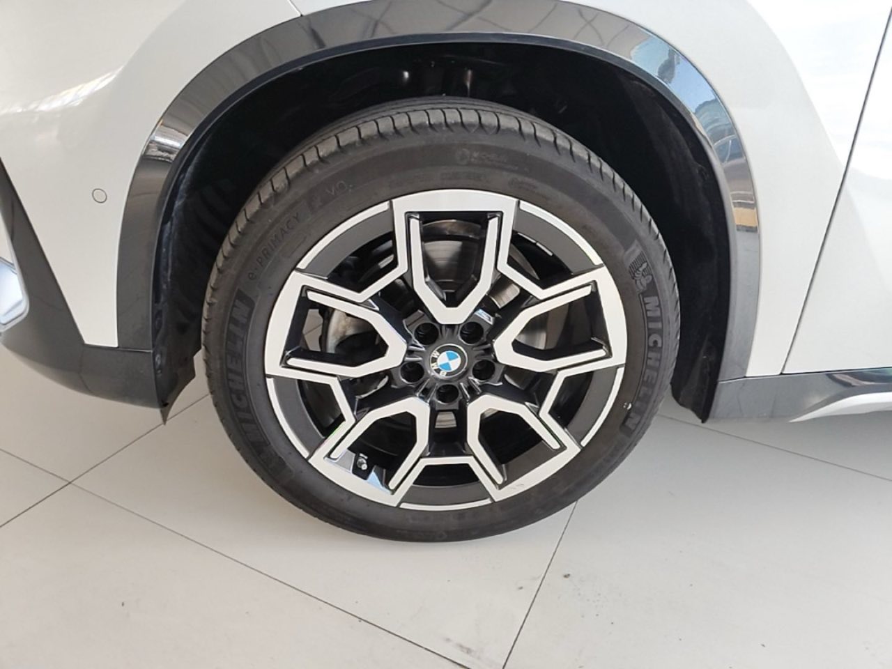 Диск и шина Michelin на BMW X1 U12 из Китая