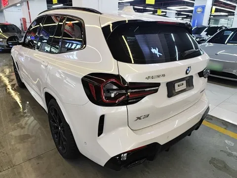BMW X3 G08 — вид сзади три четверти