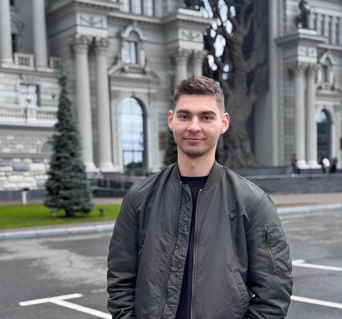 Иван Грибенюк — специалист по пригону авто из Китая