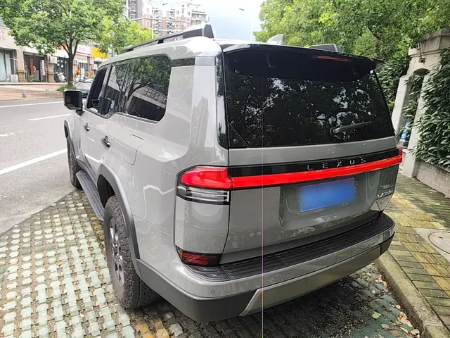 Поколения Лексус LX, GX, ES, LS из Китая: какой год брать