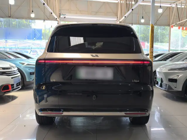 Li Auto из Китая — фото с китайской площадки