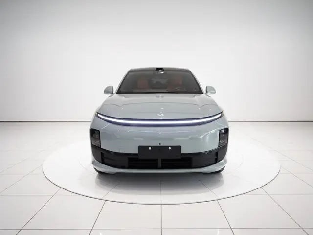 Li Auto L6 из Китая — фото с китайской площадки