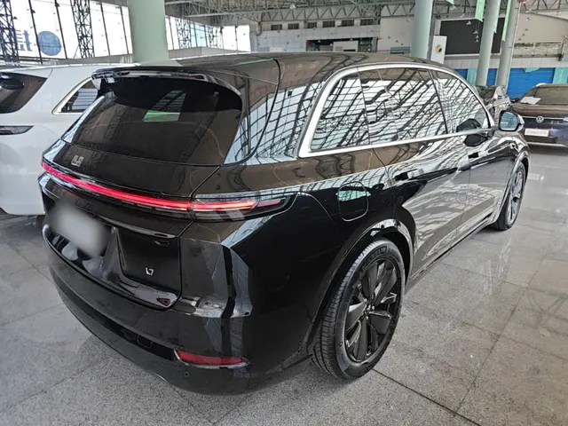 Li Auto L7 из Китая — фото с китайской площадки