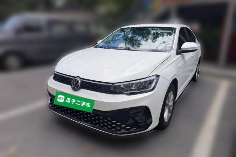 Volkswagen Lavida 2025 на площадке Guazi — пример лота для расчёта сметы
