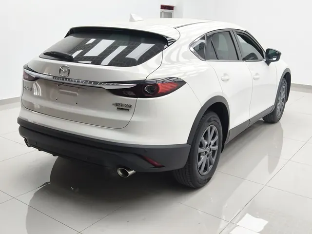 Мазда CX-4 из Китая — сзади три четверти
